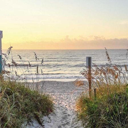 Condo With Balcony And Pool Walk To 2 Beach Accesses! Carolina Beach Εξωτερικό φωτογραφία
